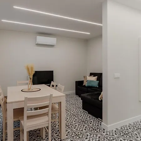 Apartment Renovated Cozy - 3e Lisbon