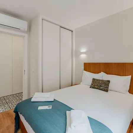 Apartment Renovated Cozy - 3e Lisbon