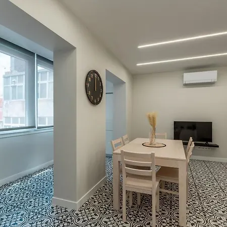Renovated Cozy - H * Lissabon